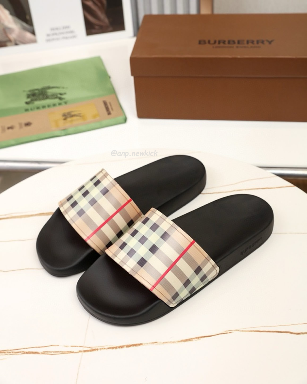 Burberry Vintage Check Slides Beige (3) - newkick.app